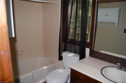 135 Eldridge Ln, State Road, NC 28676 photo 15