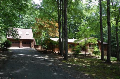 135 Eldridge Ln, State Road, NC 28676 photo 2