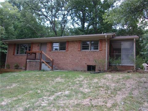 3209 Pine Valley Rd, High Point, NC 27265 photo 2