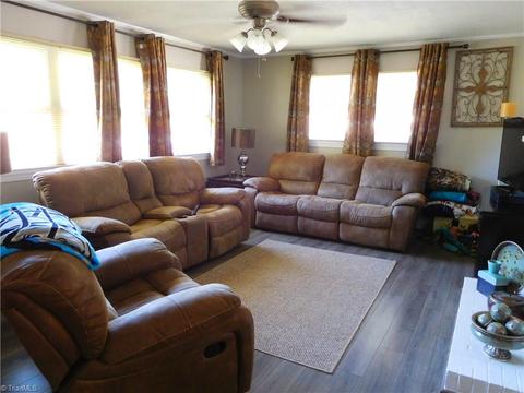 512 Spruce St, High Point, NC 27262 photo 4