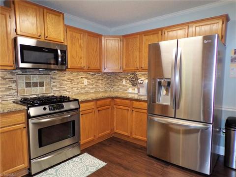 3940 Patsy Dr, Winston Salem, NC 27107 photo 10