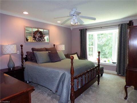 3940 Patsy Dr, Winston Salem, NC 27107 photo 12
