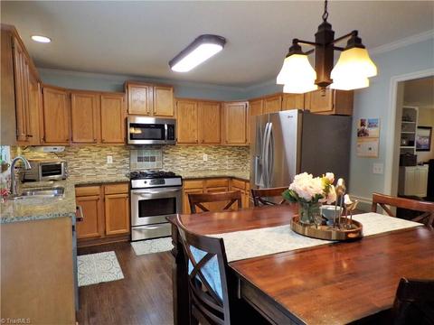 3940 Patsy Dr, Winston Salem, NC 27107 photo 8