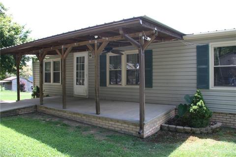 131 Bee Tree Mountain Dr, Star, NC 27356 photo 2