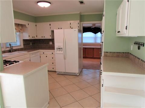 1602 Wendover Dr, High Point, NC 27262 photo 9