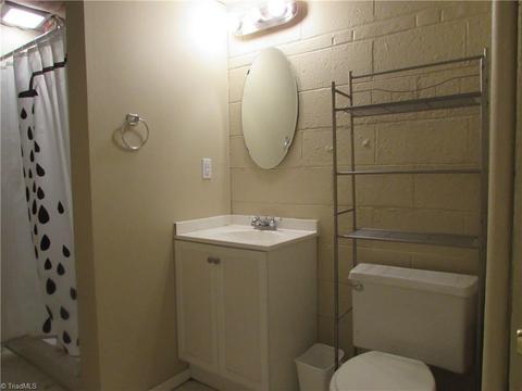 1602 Wendover Dr, High Point, NC 27262 photo 28