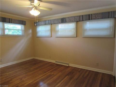1602 Wendover Dr, High Point, NC 27262 photo 14