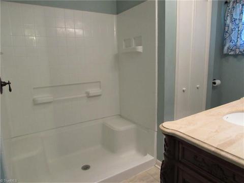 1602 Wendover Dr, High Point, NC 27262 photo 15