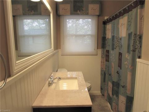 1602 Wendover Dr, High Point, NC 27262 photo 12