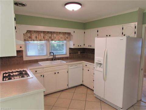 1602 Wendover Dr, High Point, NC 27262 photo 8