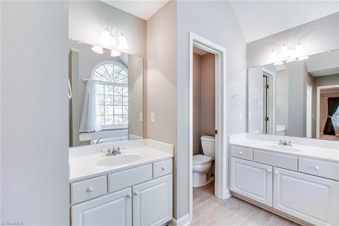 5252 Bridge Pointe Dr, Clemmons, NC 27012 photo 14