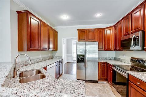 5252 Bridge Pointe Dr, Clemmons, NC 27012 photo 5