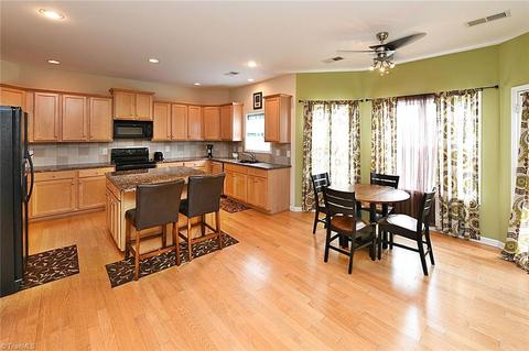 3553 Meadow Glen Dr, Clemmons, NC 27012 photo 9