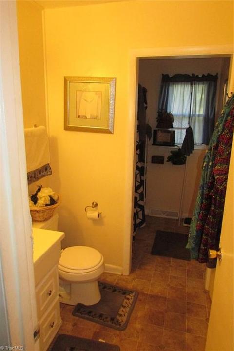 1731 Cedrow Dr, High Point, NC 27260 photo 14