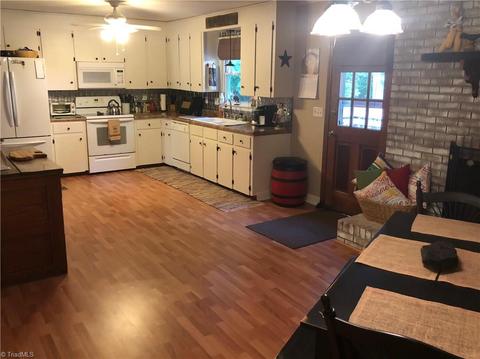 191 Norma Ln, Advance, NC 27006 photo 2