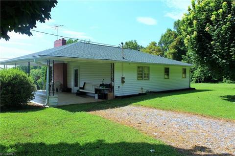 4820 Haystack Rd, Dobson, NC 27017 photo 9