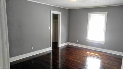 307 Griffith St, Thomasville, NC 27360 photo 7