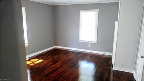 307 Griffith St, Thomasville, NC 27360 photo 8