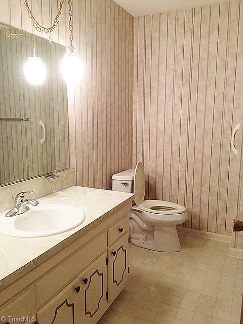 4054 Village Dr, Trinity, NC 27370 photo 15