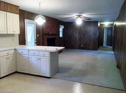 4054 Village Dr, Trinity, NC 27370 photo 6