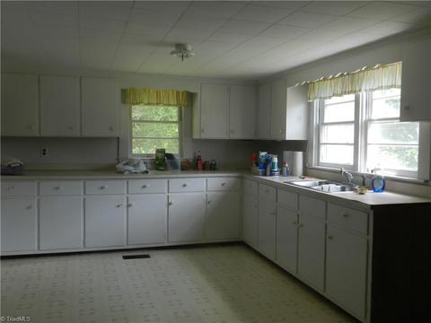 4135 Chatham St, Bennett, NC 27208 photo 3