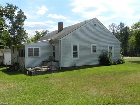 4135 Chatham St, Bennett, NC 27208 photo 11