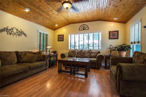 5305 Mapleton St, Clemmons, NC 27012 photo 8