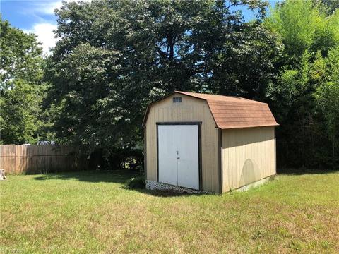 1004 Enterprise Dr, High Point, NC 27260 photo 27