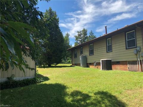 1004 Enterprise Dr, High Point, NC 27260 photo 24