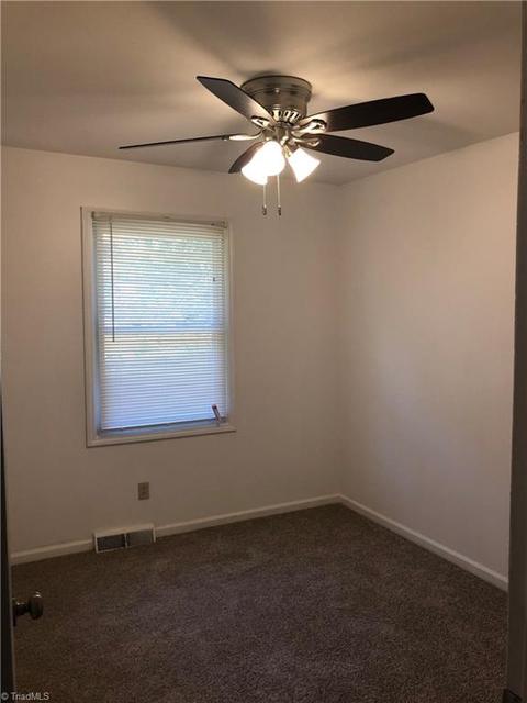 1004 Enterprise Dr, High Point, NC 27260 photo 9