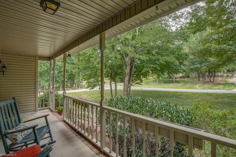 6727 Castleton Dr, Clemmons, NC 27012 photo 5