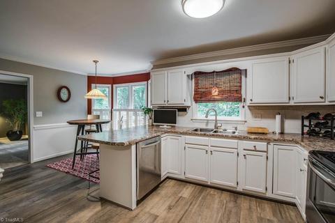 6727 Castleton Dr, Clemmons, NC 27012 photo 13