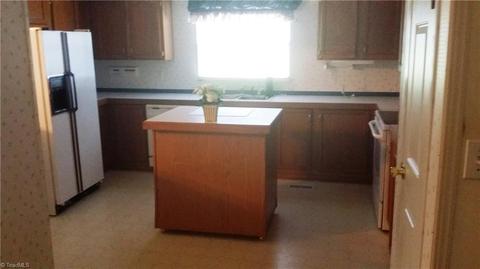 1244 High Bridge Rd, Pinnacle, NC 27043 photo 6