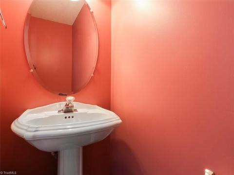 1149 Hampton Park Dr, High Point, NC 27265 photo 15