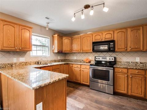 1149 Hampton Park Dr, High Point, NC 27265 photo 6