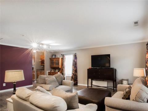1149 Hampton Park Dr, High Point, NC 27265 photo 5