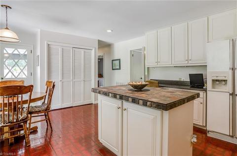 3105 Rolling Rd, High Point, NC 27265 photo 16