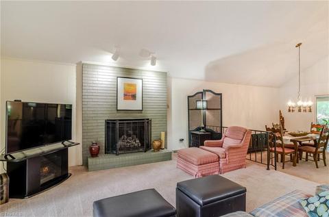 3105 Rolling Rd, High Point, NC 27265 photo 8