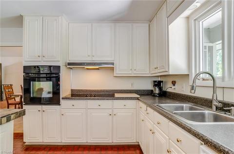 3105 Rolling Rd, High Point, NC 27265 photo 15