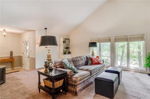 3105 Rolling Rd, High Point, NC 27265 photo 6