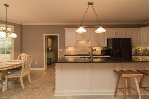 3035 Maple Branch Dr, High Point, NC 27265 photo 10