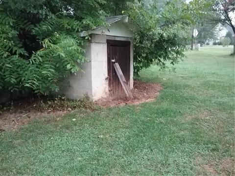 168 Bootleg Aly, Cooleemee, NC 27014 photo 6