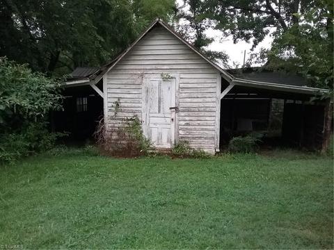 168 Bootleg Aly, Cooleemee, NC 27014 photo 5