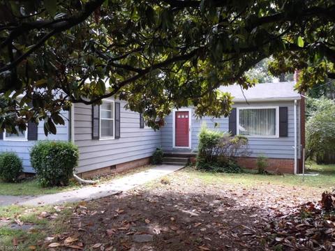 1307 Wendover Dr, High Point, NC 27262 photo 1