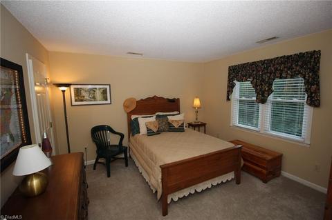 5232 Bridge Pointe Dr, Clemmons, NC 27012 photo 9