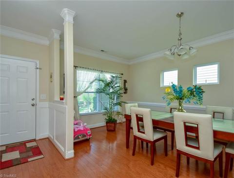 3843 Jade Ct, High Point, NC 27265 photo 2