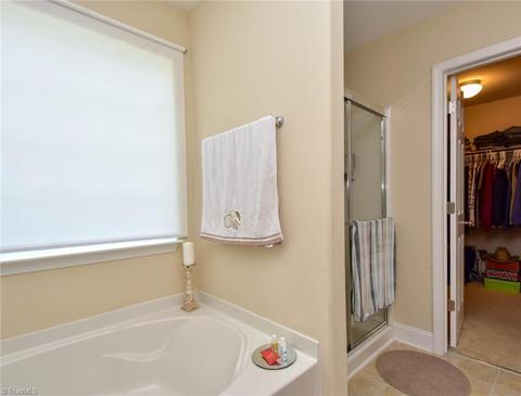 3843 Jade Ct, High Point, NC 27265 photo 20