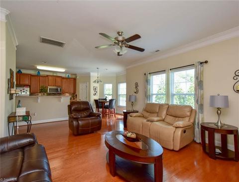 3843 Jade Ct, High Point, NC 27265 photo 9