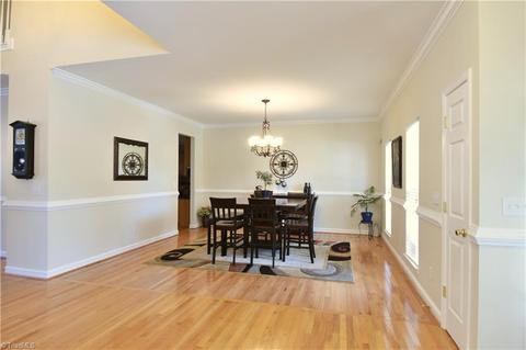 2927 Glen Echo Ct, High Point, NC 27265 photo 4