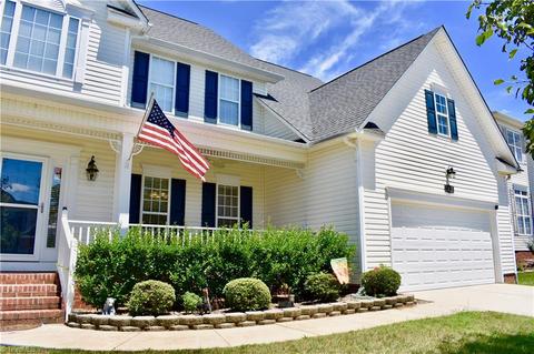 2927 Glen Echo Ct, High Point, NC 27265 photo 2